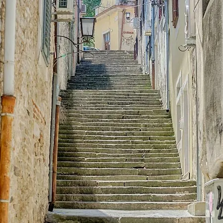 De Ville *